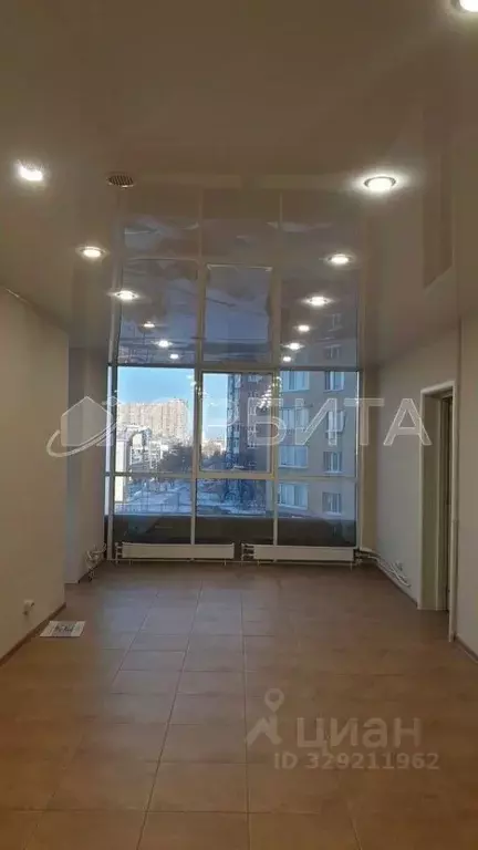 Офис в Тюменская область, Тюмень ул. Мельникайте, 125б (43 м) - Фото 1