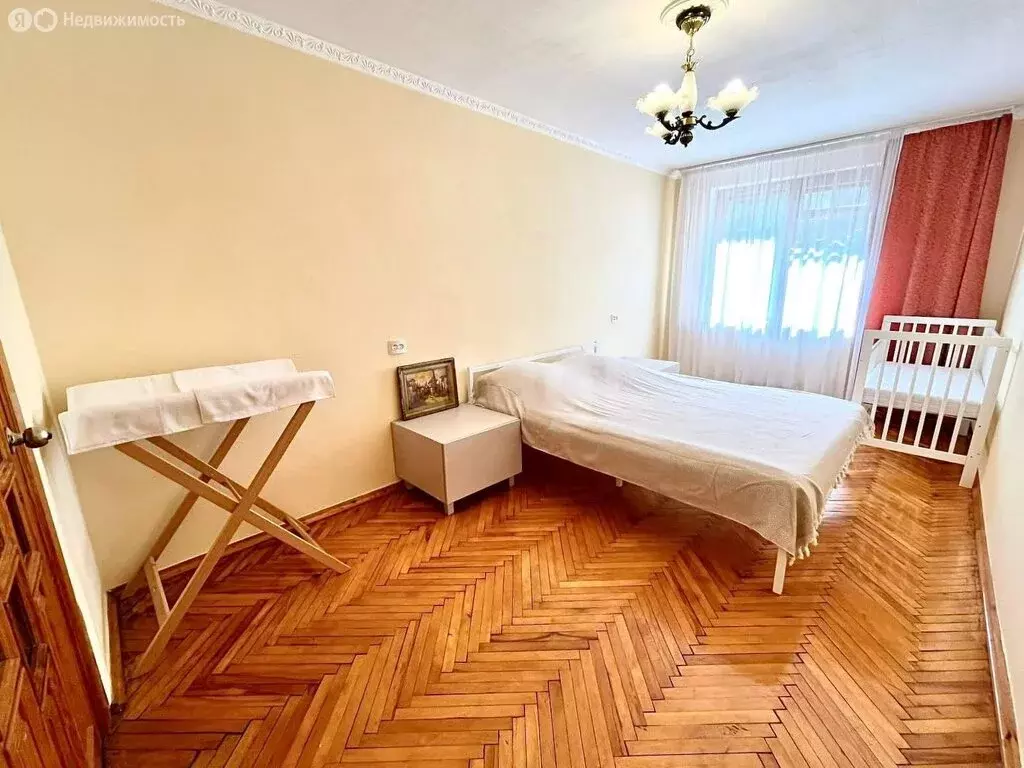 3-комнатная квартира: Ялта, Ленинградская улица, 13к1 (70.4 м) - Фото 2