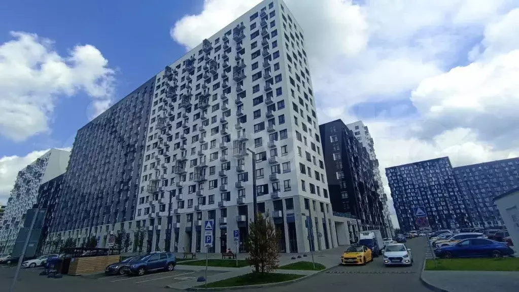4-к. квартира, 72 м, 13/17 эт. - Фото 1