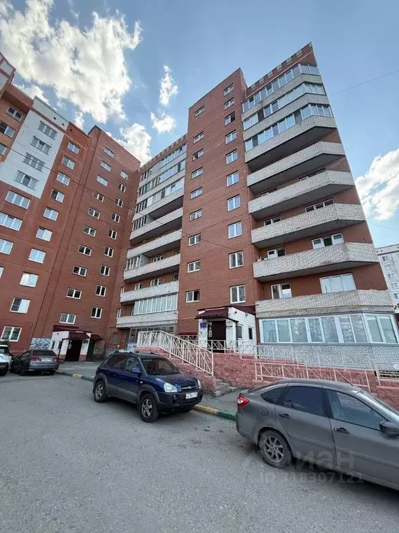 2-к кв. Омская область, Омск ул. Завертяева, 13 (62.9 м) - Фото 0