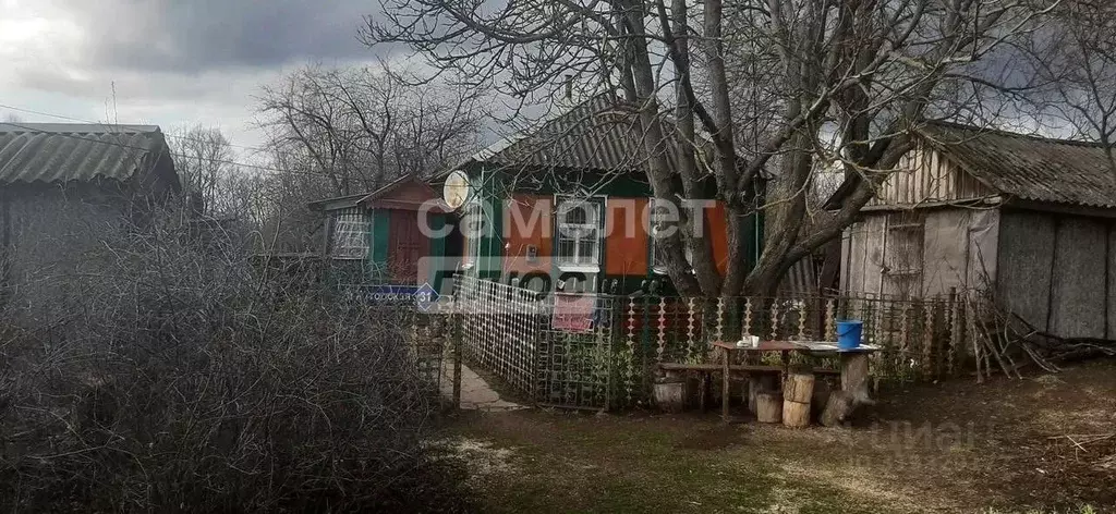 Дом в Курская область, Солнцевский район, Зуевский сельсовет, Буланец ... - Фото 0