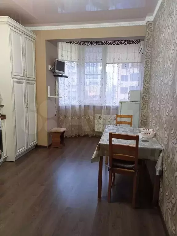 2-к. квартира, 70 м, 2/10 эт. - Фото 1