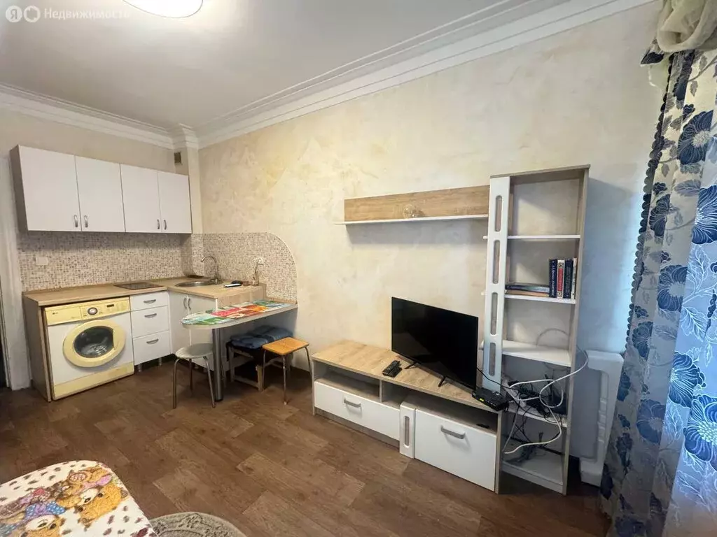 2-комнатная квартира: Орск, микрорайон Новый город, улица Горького, 1 ... - Фото 0