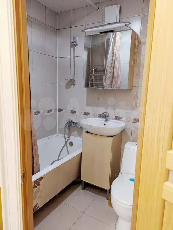 3-к. квартира, 45 м, 1/4 эт. - Фото 0
