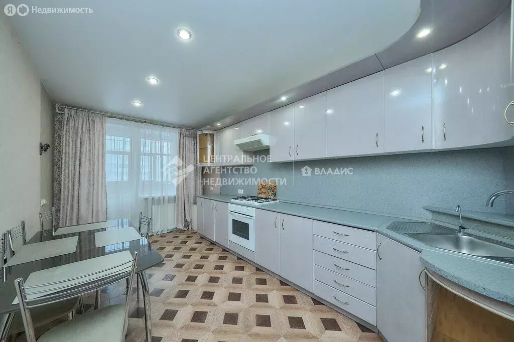 3-комнатная квартира: Рязань, Московский район, улица Крупской, 18А ... - Фото 1