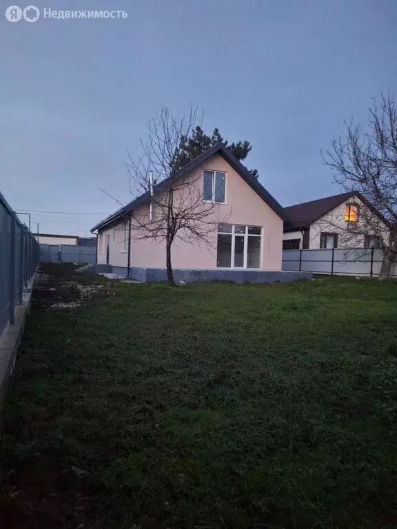 Дом в Добровское сельское поселение, село Заречное (120 м) - Фото 1