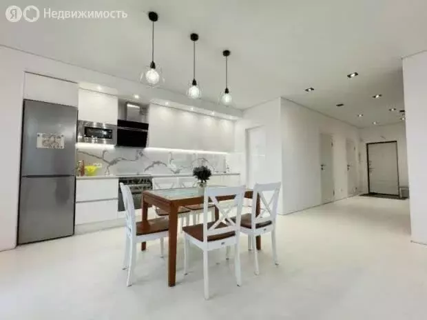 3-комнатная квартира: Белгород, улица Горького, 54В (115 м) - Фото 0