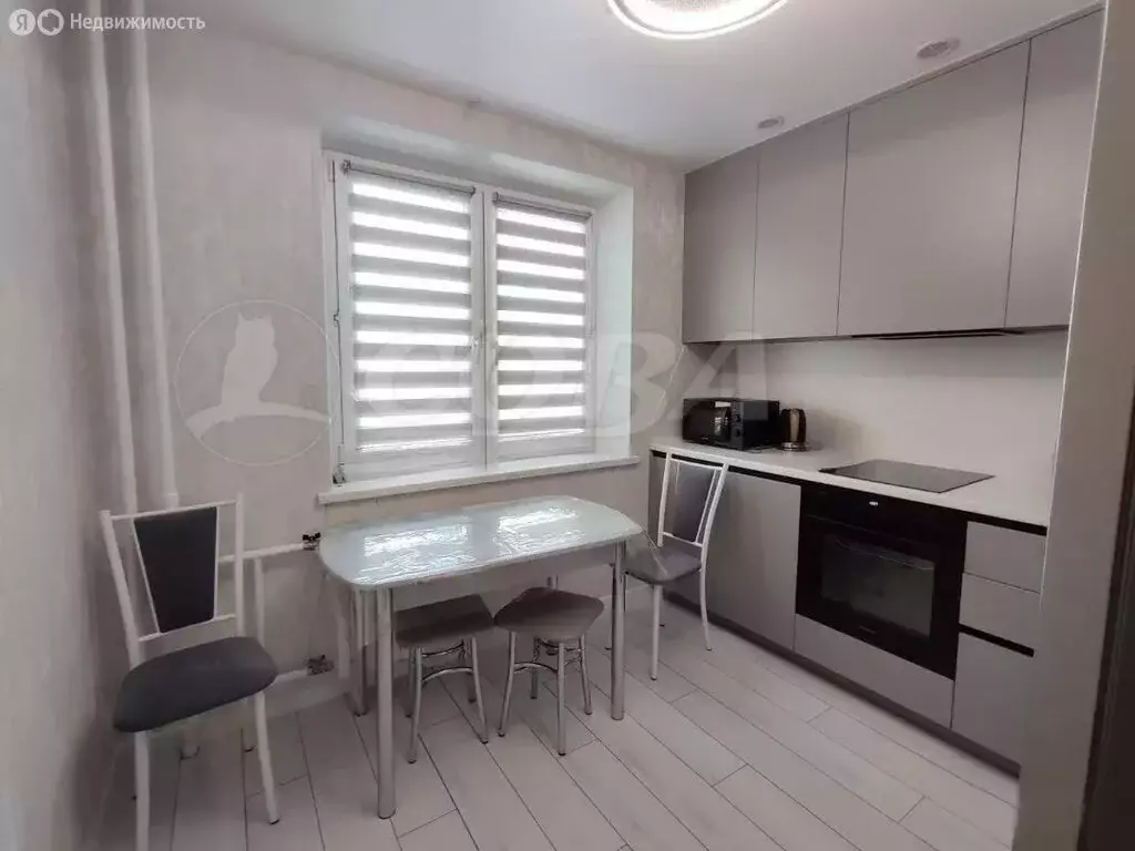 1-комнатная квартира: Тюмень, улица Жуковского, 88/1 (45 м) - Фото 1