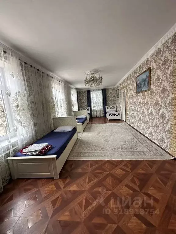 Дом в Дагестан, Дербент ул. Дрожжина, 4Н (280 м) - Фото 1