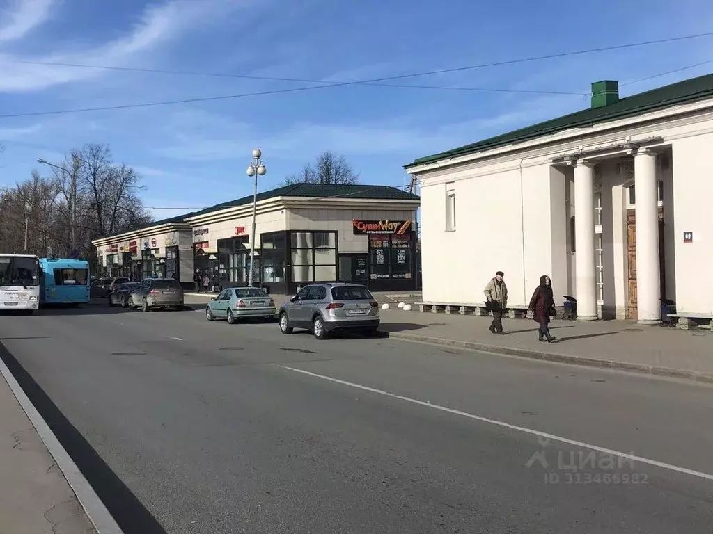 Торговая площадь в Санкт-Петербург, Санкт-Петербург, Пушкин ... - Фото 0