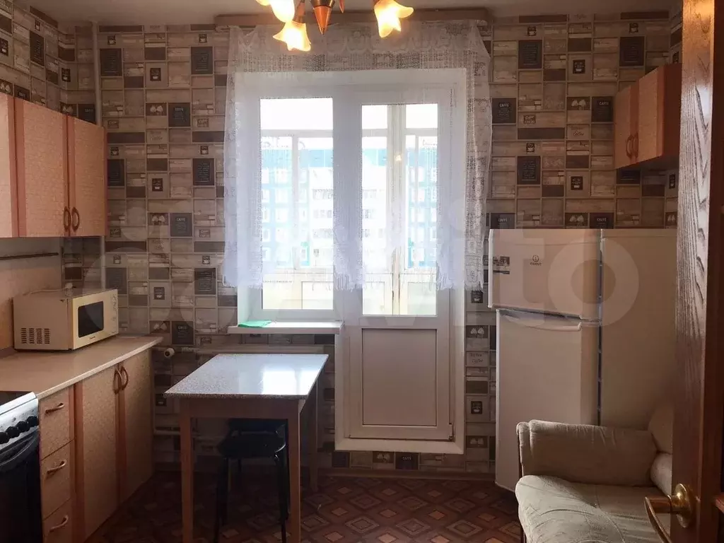 1-к. квартира, 46 м, 7/10 эт. - Фото 1