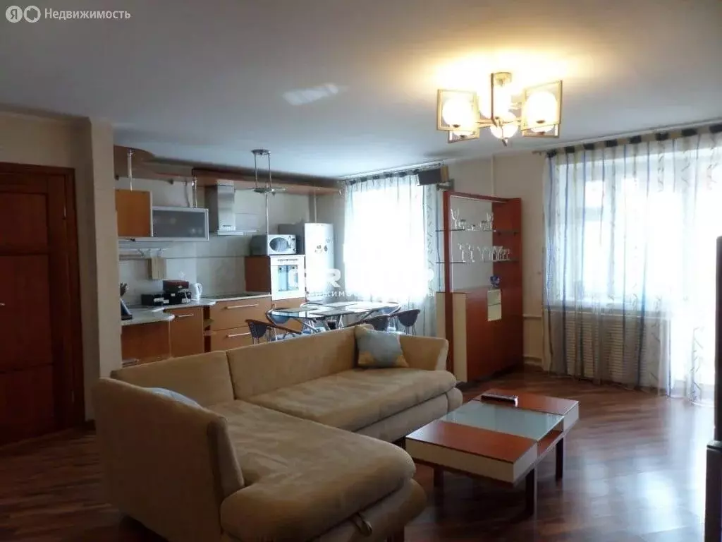 2-комнатная квартира: Казань, улица Юлиуса Фучика, 53 (79.8 м) - Фото 1