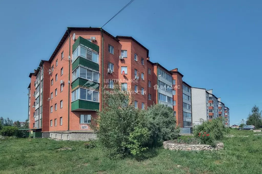 2-к кв. Рязанская область, Рыбное Березовая ул., 1 (61.7 м) - Фото 0