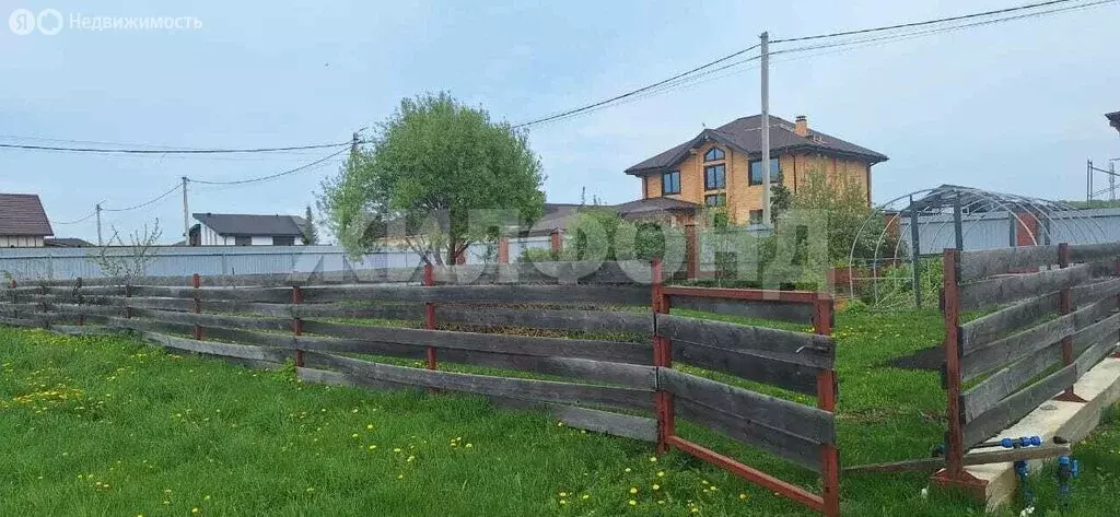 Участок в село Ленинское, Советская улица (10.49 м) - Фото 0