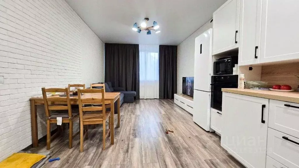 3-к кв. Калининградская область, Калининград ул. Флагманская, 1 (57.4 ... - Фото 1