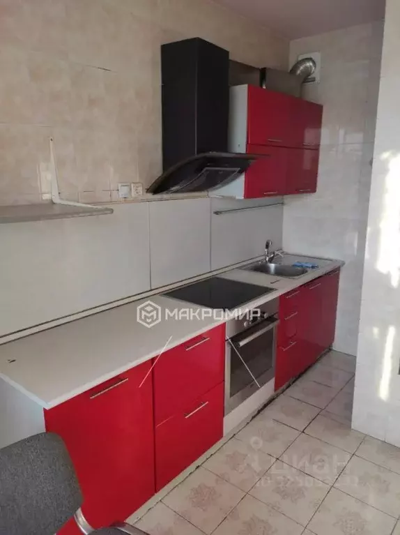 2-к кв. Челябинская область, Челябинск ул. Братьев Кашириных, 12 (70.8 ... - Фото 1