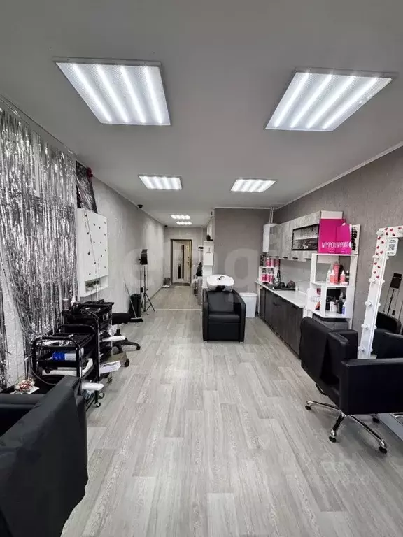 Помещение свободного назначения в Татарстан, Казань просп. Ямашева, ... - Фото 1