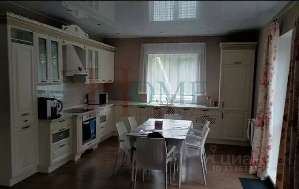 Коттедж в Новосибирская область, Искитимский район, с. Морозово ул. ... - Фото 1