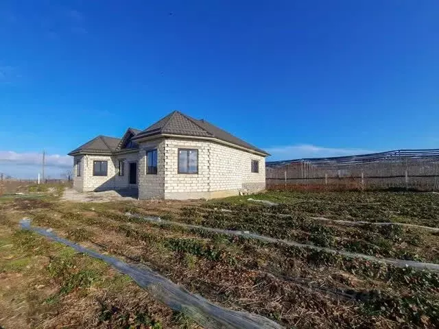 Дом в Кабардино-Балкария, Урванский район, с. Урвань  (202 м) - Фото 1