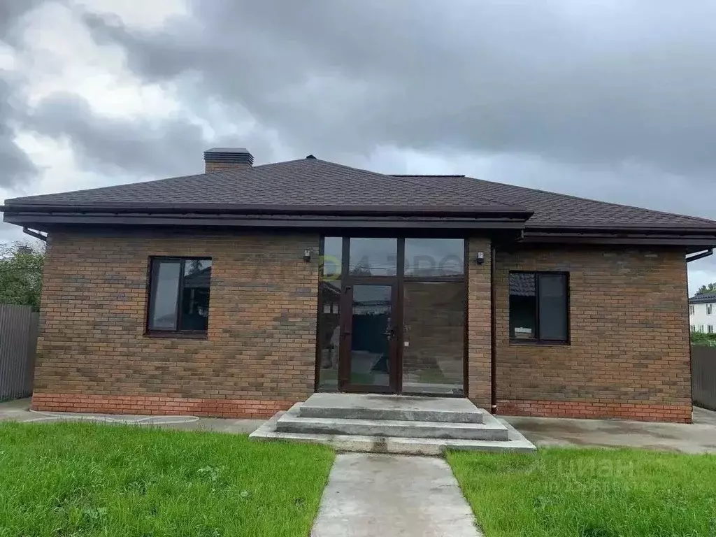 Дом в Татарстан, Зеленодольск ул. Ульянова, 33 (100 м) - Фото 1