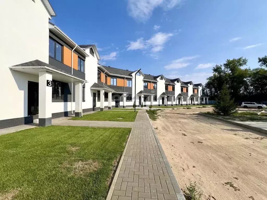 Таунхаус в Саратовская область, Энгельсский район, Красноярское ... - Фото 1