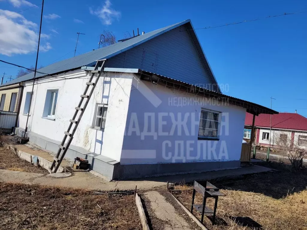 Дом в Алтайский край, Егорьевский район, Новоегорьевский сельсовет, с. ... - Фото 1