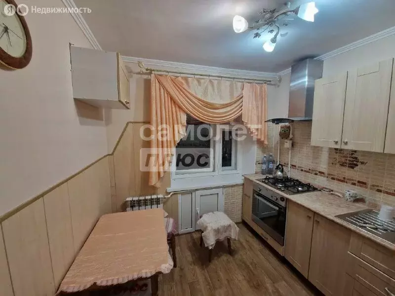 2-комнатная квартира: Омск, микрорайон Городок Нефтяников, улица 22 ... - Фото 1