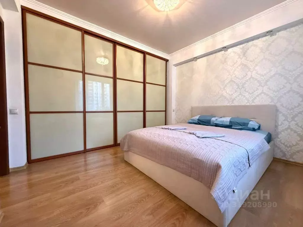 3-к кв. Татарстан, Казань ул. Сибгата Хакима, 37 (86.0 м) - Фото 1