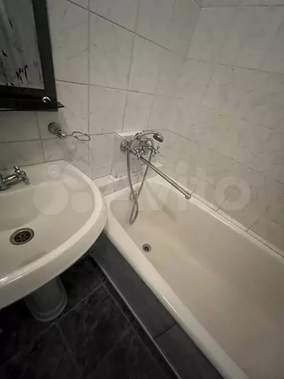 2-к. квартира, 44 м, 5/5 эт. - Фото 1