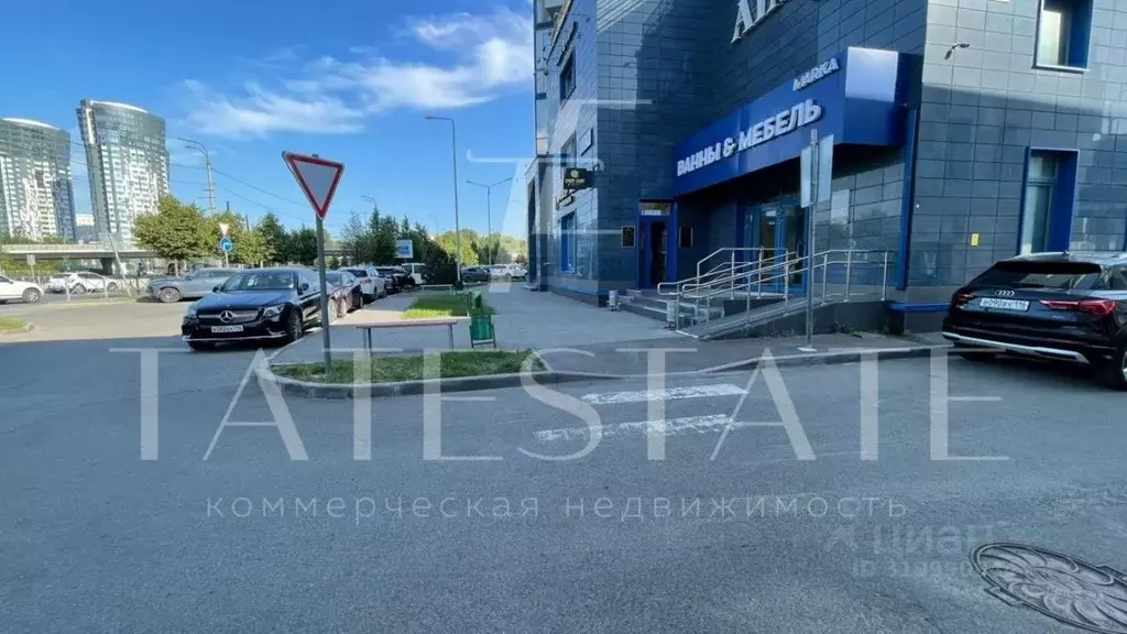 Помещение свободного назначения в Татарстан, Казань ул. Оренбургский ... - Фото 0