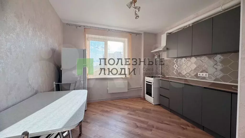 1-к. квартира, 45,2 м, 4/10 эт. - Фото 1