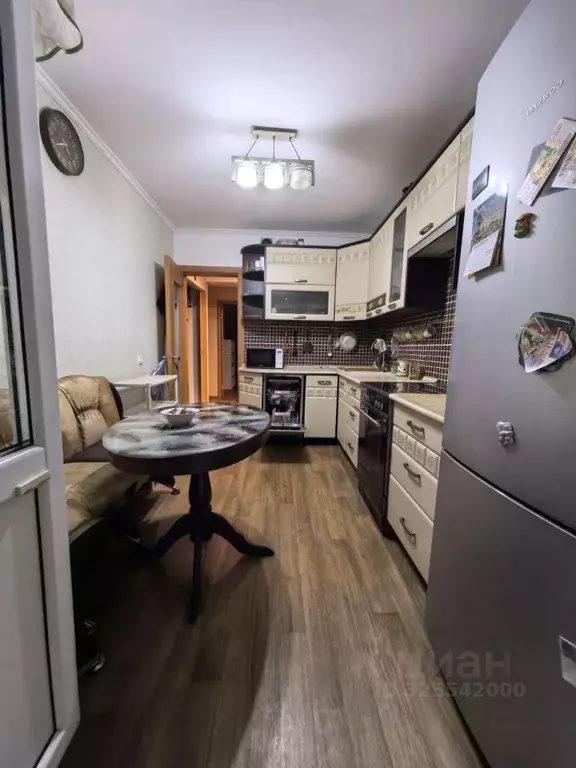 3-к кв. Сахалинская область, Южно-Сахалинск Железнодорожная ул., 16 ... - Фото 1