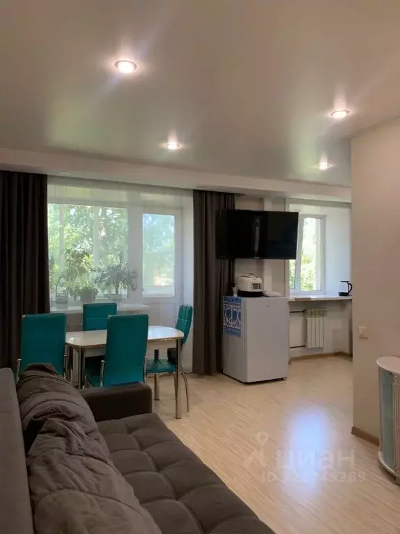 3-к кв. Иркутская область, Иркутск ул. Геологов, 32 (55.0 м) - Фото 1