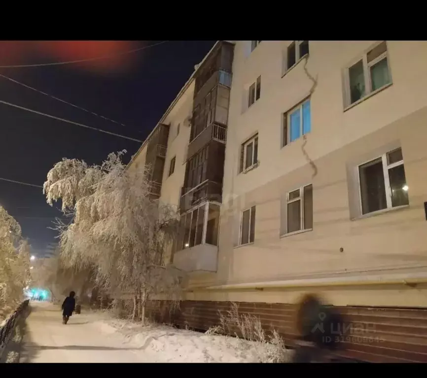 3-к кв. Саха (Якутия), Якутск ул. Дзержинского, 26 (68.0 м) - Фото 0