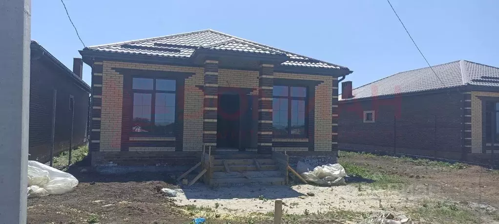 Дом в Ростовская область, Мясниковский район, Красный Крым хут.  (120 ... - Фото 1