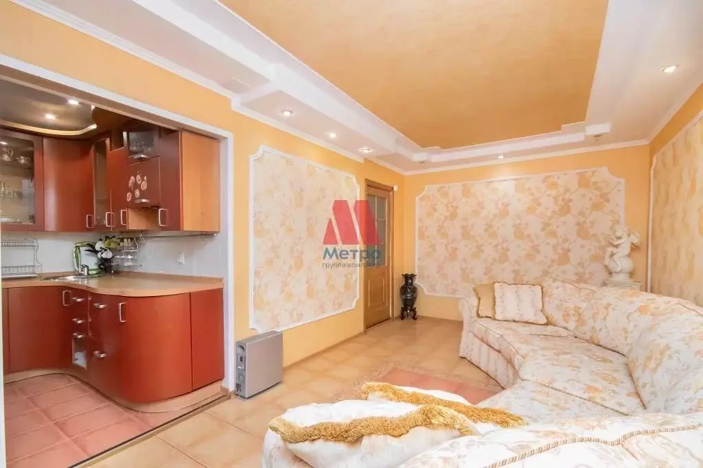 3-к кв. Ярославская область, Тутаев ул. Моторостроителей, 41 (64.0 м) - Фото 0