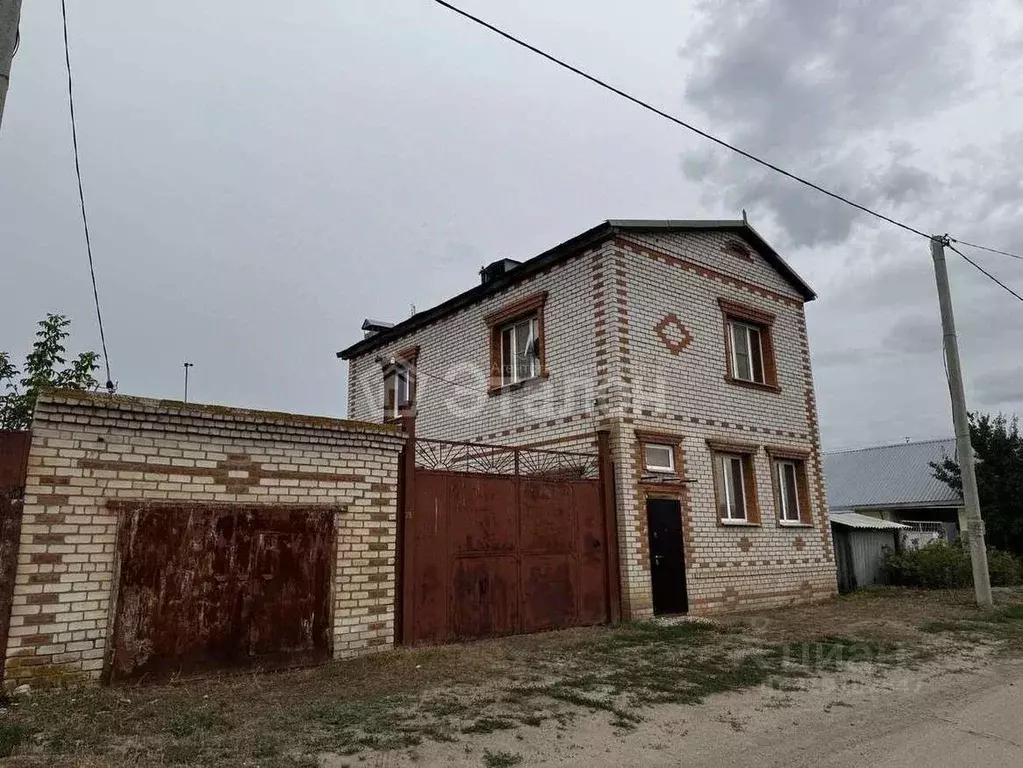 Дом в Волгоградская область, Ленинск ул. Карла Маркса, 23 (117 м) - Фото 0