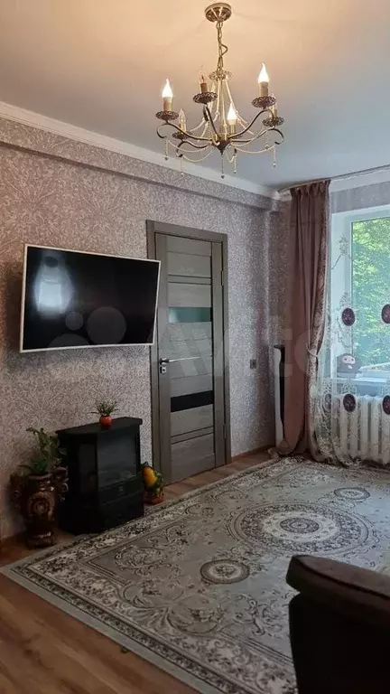 3-к. квартира, 50 м, 1/5 эт. - Фото 0