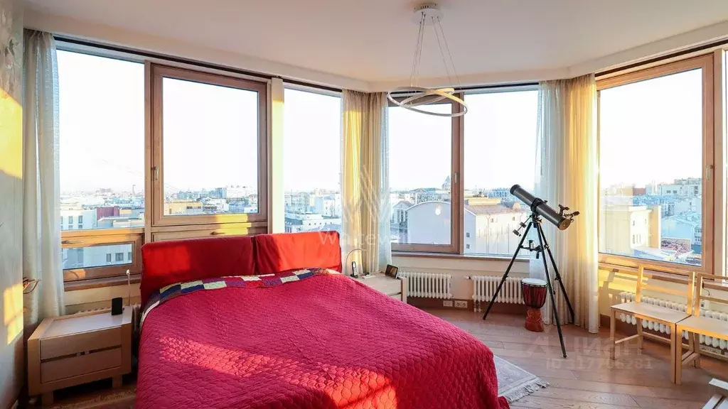 4-к кв. Москва Страстной бул., 10к1 (212.0 м) - Фото 0