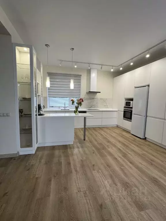 Коттедж в Пермский край, Пермь ул. Старых Большевиков, 68 (197 м) - Фото 1