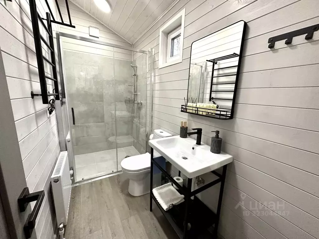 Дом в Карачаево-Черкесия, Зеленчукский район А-156, 67-й км (32 м) - Фото 2