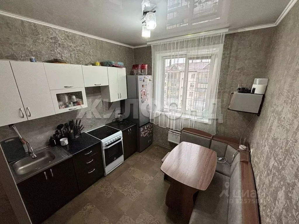 2-к кв. Хакасия, Черногорск Юбилейная ул., 32к1 (46.1 м) - Фото 1