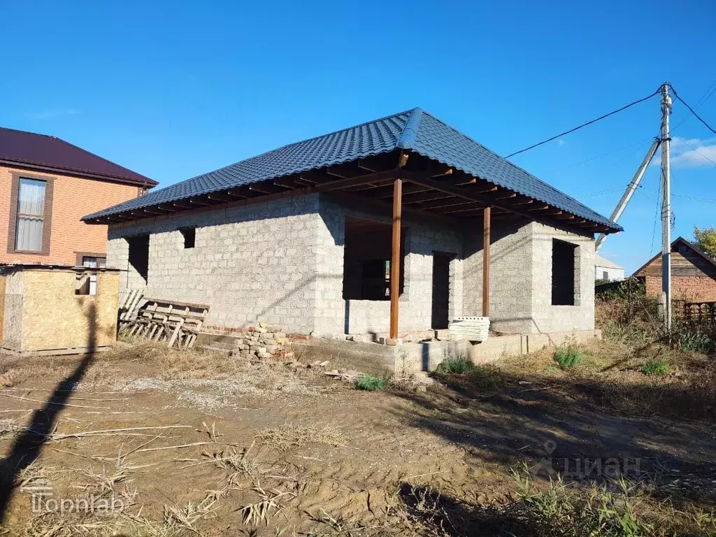 Дом в Астраханская область, Астрахань ул. 1-я Вишневая, 32 (108 м) - Фото 1