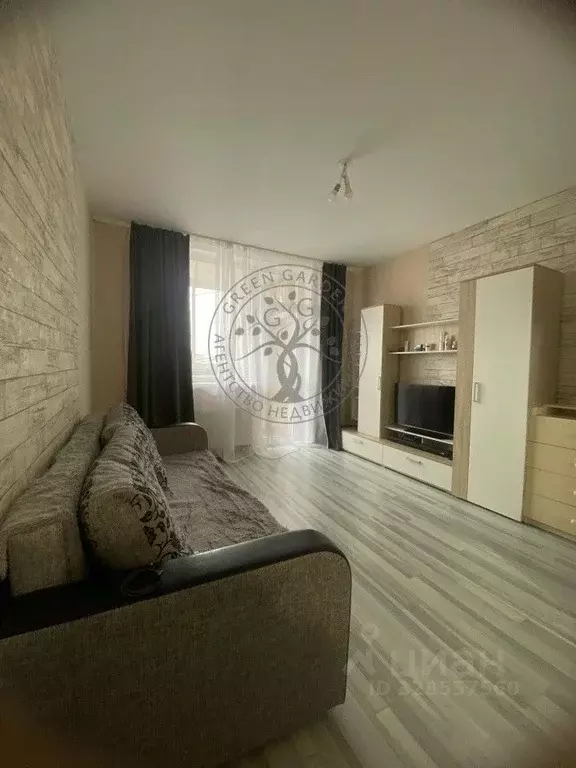 Студия Свердловская область, Екатеринбург ул. Чемпионов, 3 (29.4 м) - Фото 1