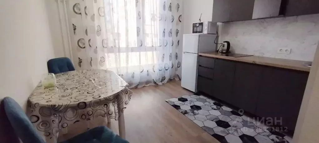 1-к кв. Тюменская область, Тюмень ул. Юрия Рогачева, 11к2 (30.0 м) - Фото 1