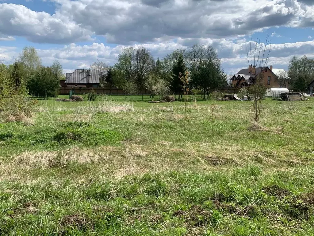 Участок в Московская область, Истра муниципальный округ, д. Петрово  ... - Фото 0