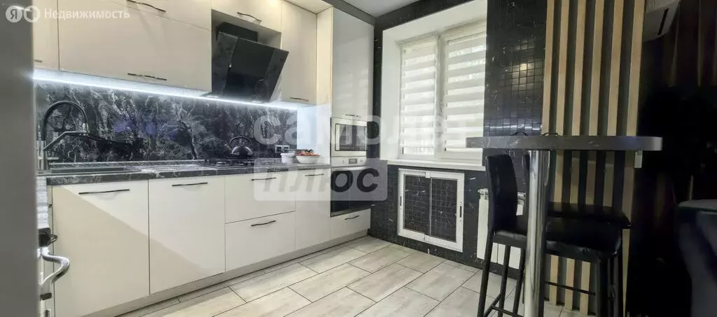 3-комнатная квартира: Волгоград, улица Гвоздкова, 16 (63.8 м) - Фото 2