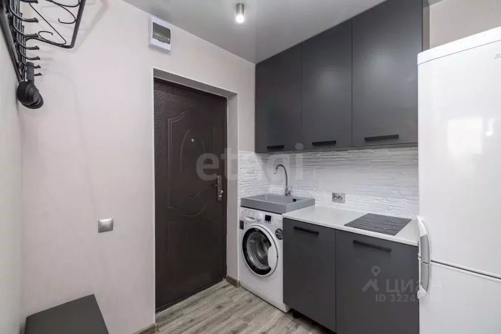 Студия Тюменская область, Тюмень ул. Республики, 214 (18.5 м) - Фото 2