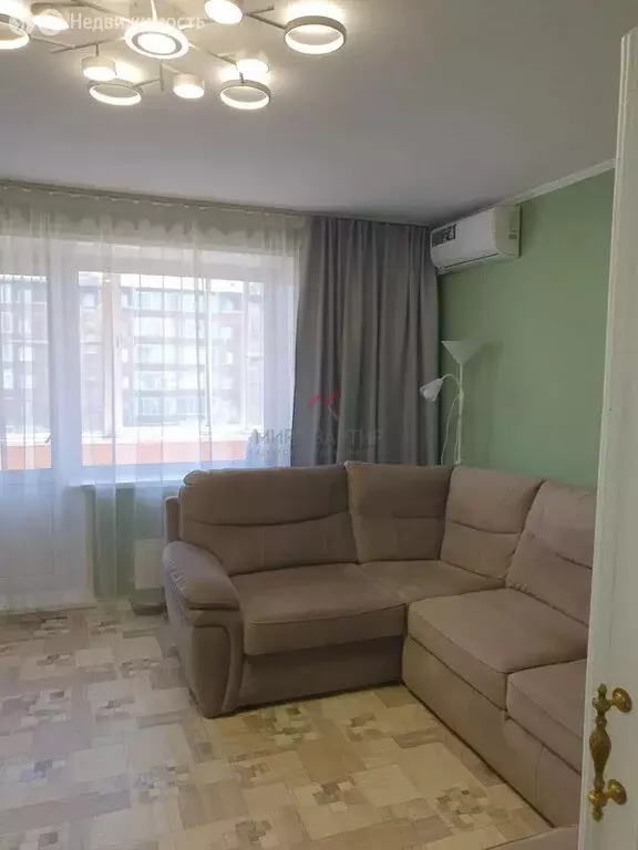 3-комнатная квартира: Абакан, улица Торосова, 8 (66 м) - Фото 1