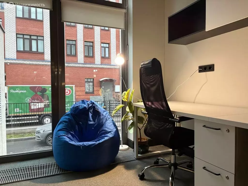 Офис (2400 м) - Фото 1